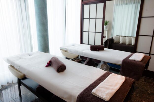 Kurophold Polen InterContinental Warszawa Emilii Plater 49